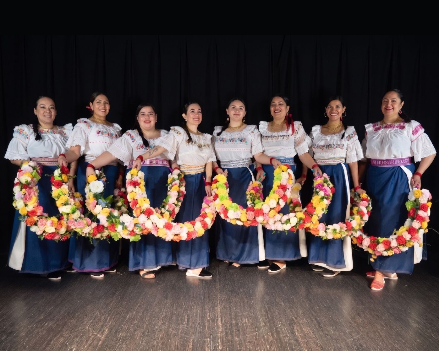 Viva Huellas Latinas